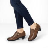 Eva – Pleasantly soft in warm brown
