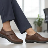 Emily – Gentle Warmth in Warm Brown