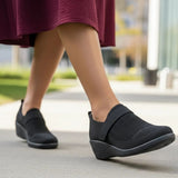 Eve – Timeless Elegance in Rich Black