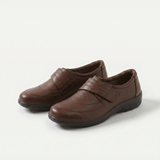 Emily – Gentle Warmth in Warm Brown