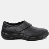 Emily – Effortless Elegance in Timeless Black