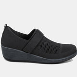 Eve – Timeless Elegance in Rich Black